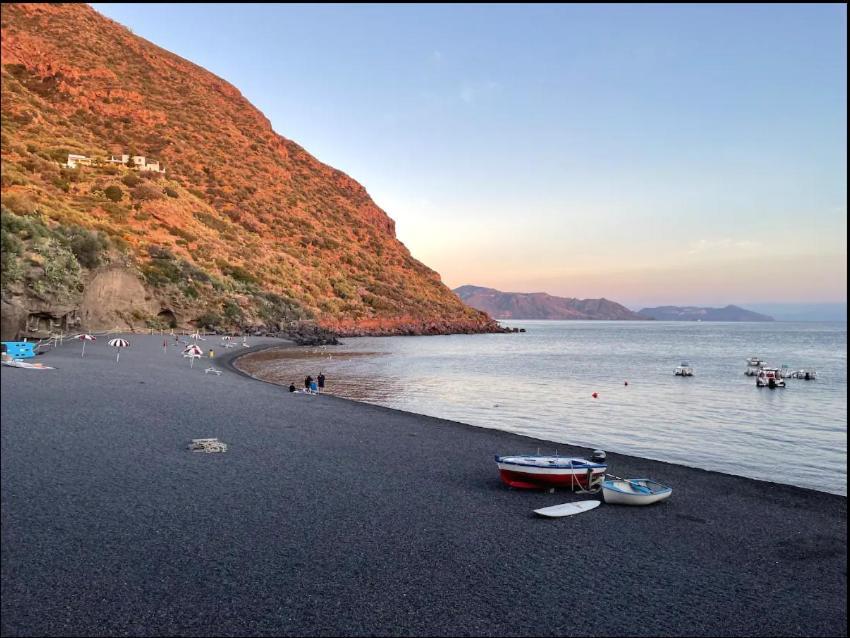 레니 Il Nido Di Rinella, Casa Sulla Spiaggia 빌라 외부 사진